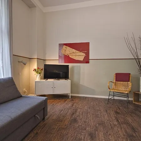 Mit 2 Baedern Apartament *