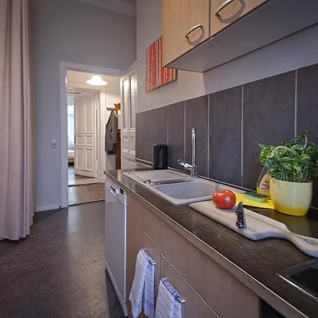 Mit 2 Baedern Apartament *