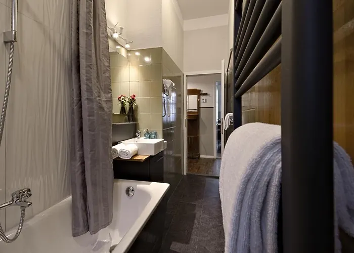 Mit 2 Baedern Apartamento