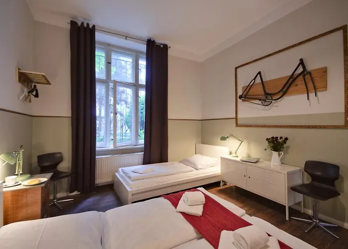 Mit 2 Baedern * Berlin