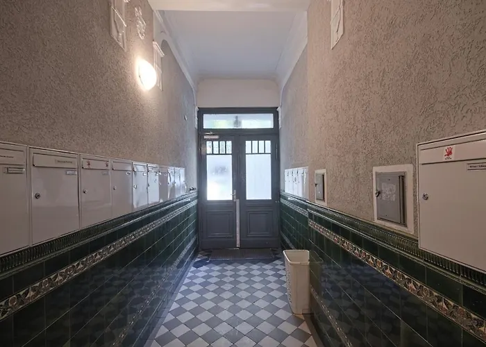 Lägenhet Mit 2 Baedern Berlin