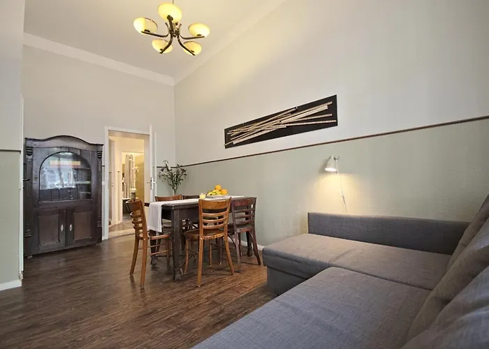 Mit 2 Baedern Daire Berlin